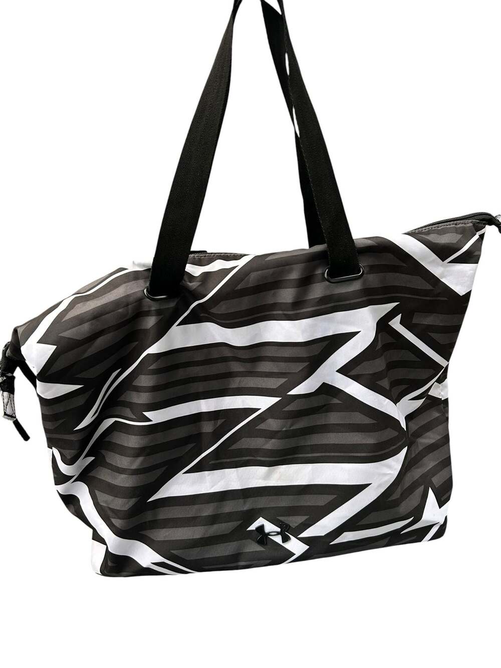 Under Armour Print on the Run Tote Bag with Geometric Pattern Z82